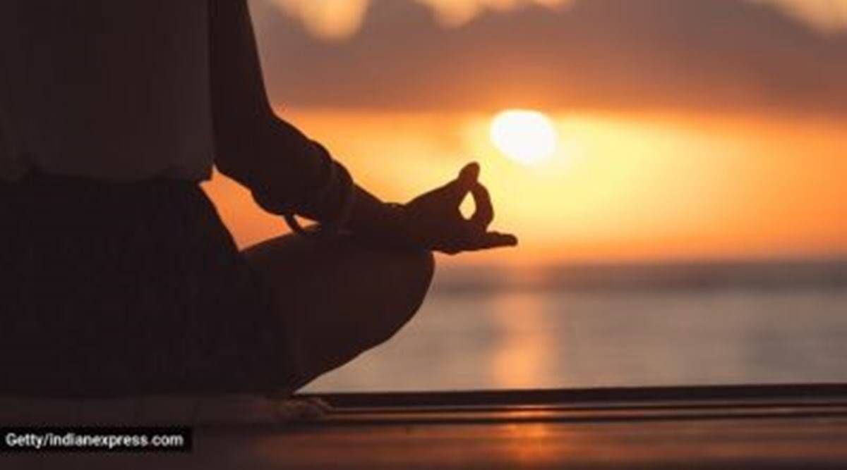 तुम्हाला वारंवार अ‍ॅसिडिटीचा त्रास होतो? नियमित करा 'ही' तीन योगासने |if  you are Suffering from acidity Try these 3 yoga asanas to get relief from  acidity and gas problem